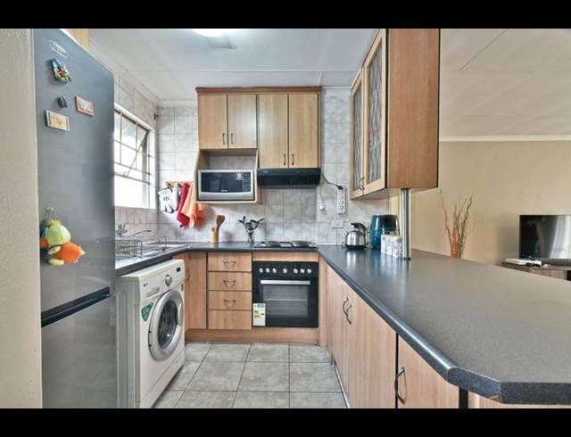 2 BEDROOM APARTMENT FOR SALE IN VERWOERDPARK